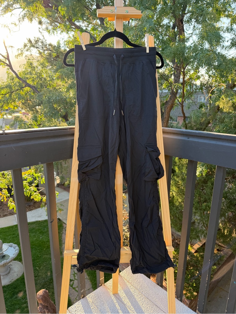 Lululemon Dance Studio Relaxed-Fit Mid-Rise Cargo Pants in black